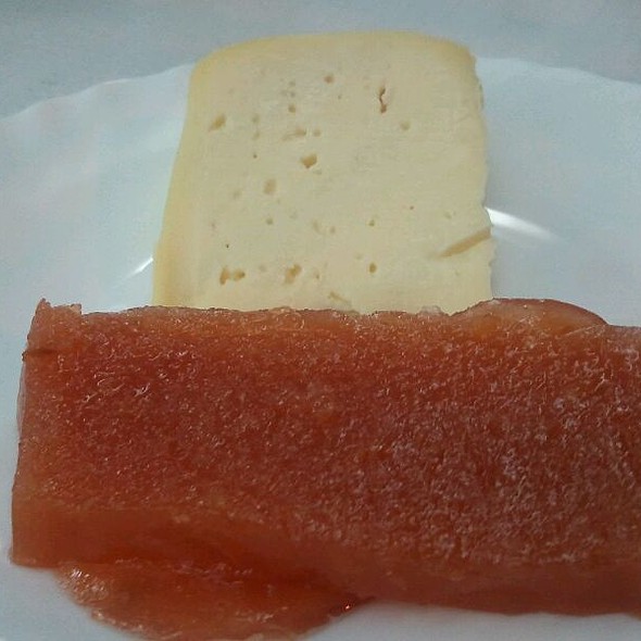 Queixo Pacita con Membrillo